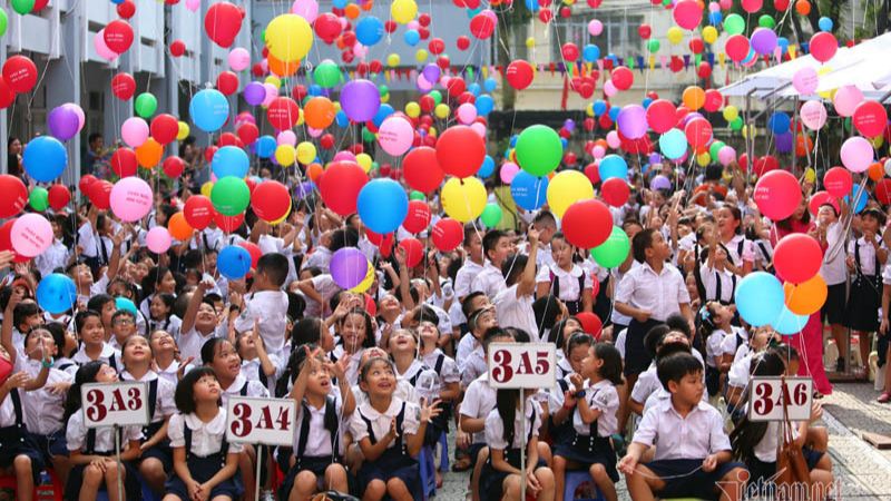  Cảm xúc ngày khai trường - Tác giả: Mạc Phương