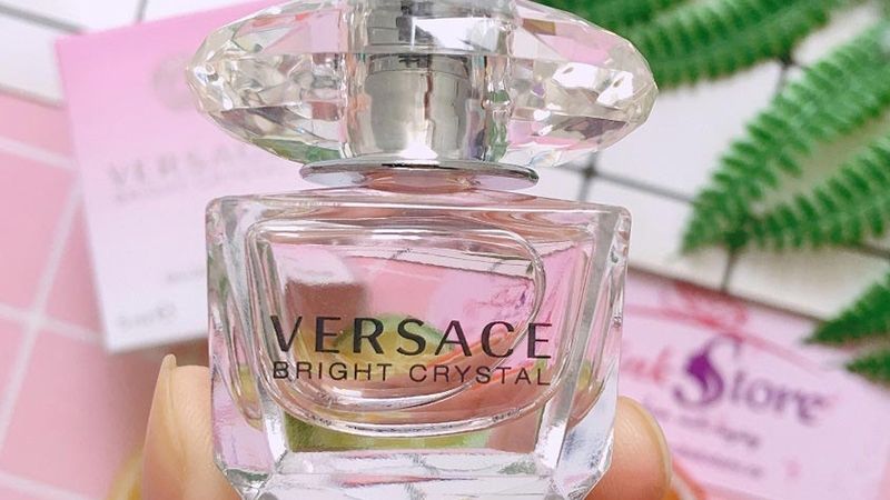 Nước hoa Versace Bright Crystal