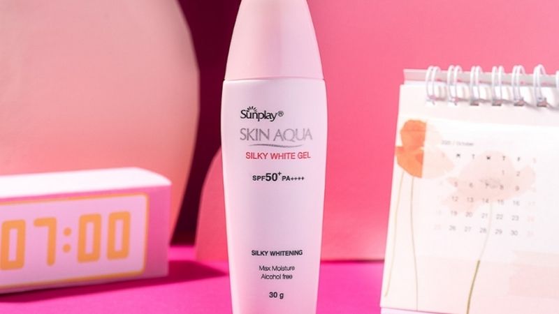 Sunplay Skin Aqua Silky White Gel