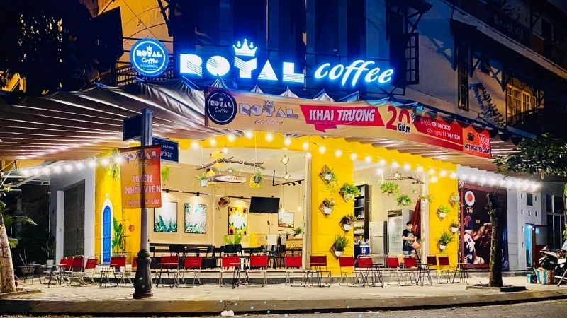 Không gian Royal Coffee đẹp mắt